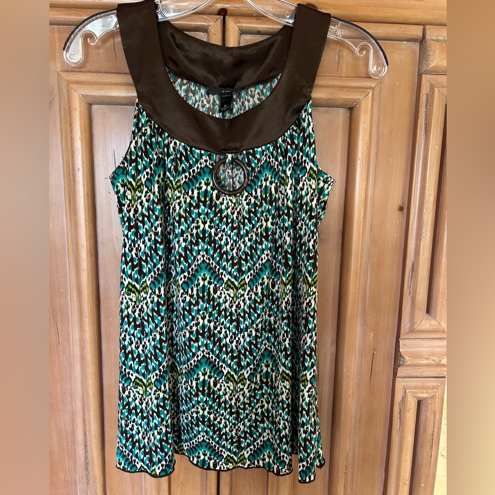 Pretty print top, green, white, brown, satin trim, size Medium